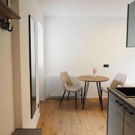 Leni 2 Apartment